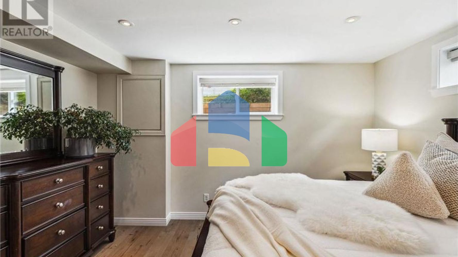 Residential - Condo/Apartment - Coquitlam, Canada - Canada