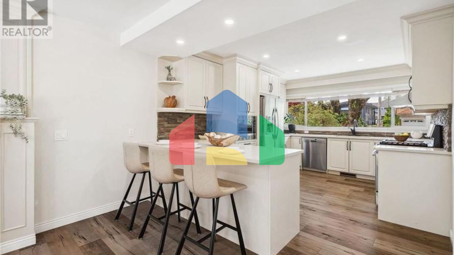 Residential - Condo/Apartment - Coquitlam, Canada - Canada