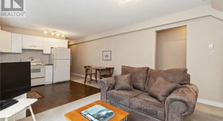 Residential - Single Family Home - Coquitlam, Canada - Canada