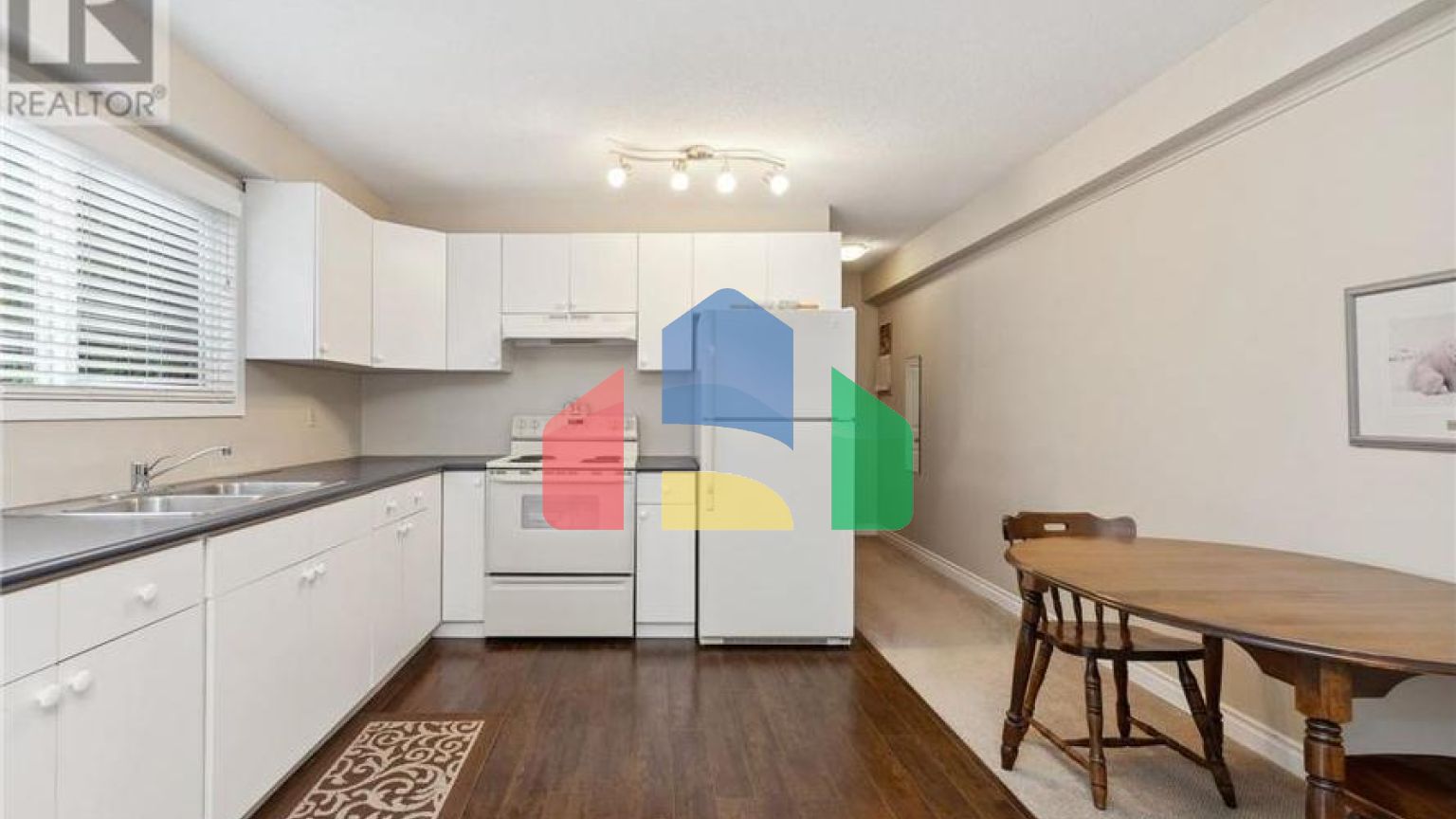 Residential - Single Family Home - Coquitlam, Canada - Canada