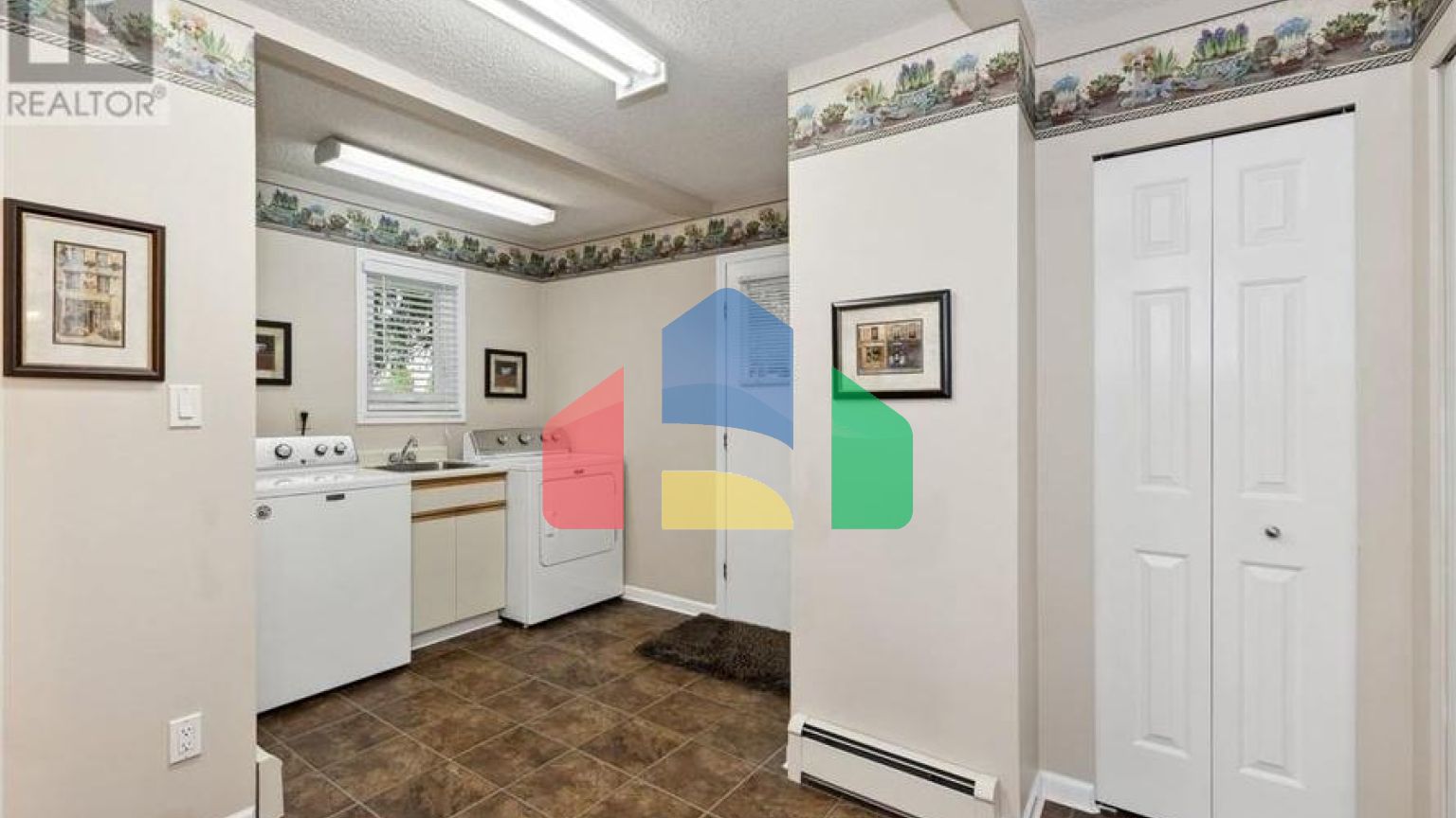 Residential - Single Family Home - Coquitlam, Canada - Canada