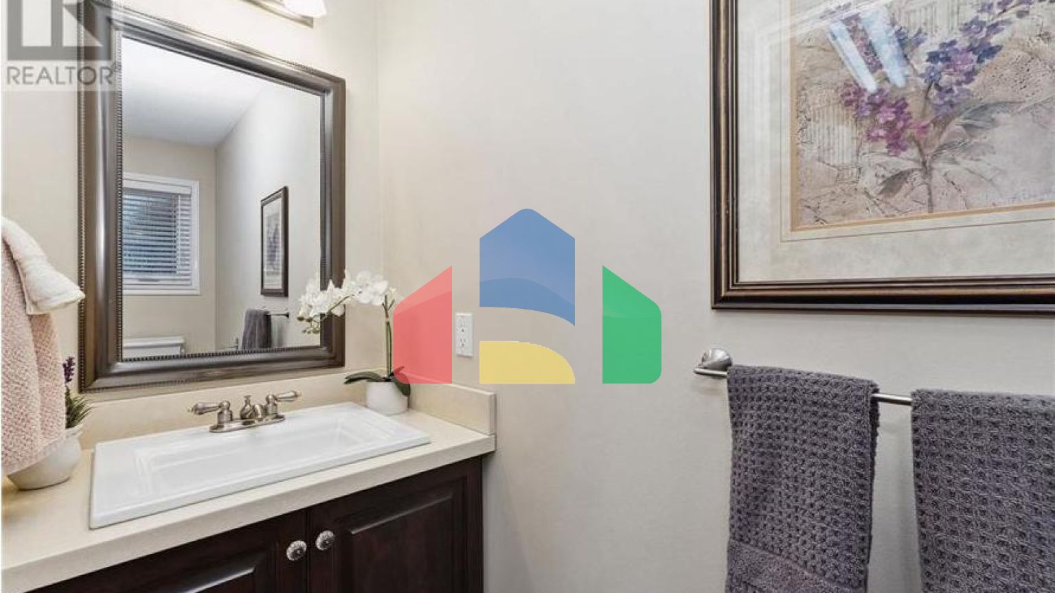 Residential - Single Family Home - Coquitlam, Canada - Canada