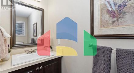 Residential - Single Family Home - Coquitlam, Canada - Canada