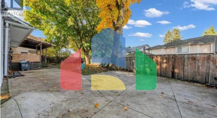 Residential - Single Family Home - Coquitlam, Canada - Canada