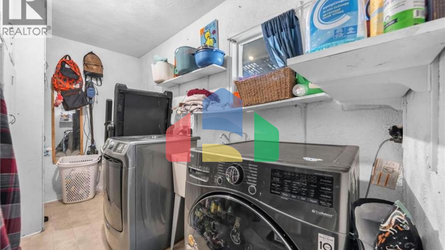 Residential - Single Family Home - Coquitlam, Canada - Canada