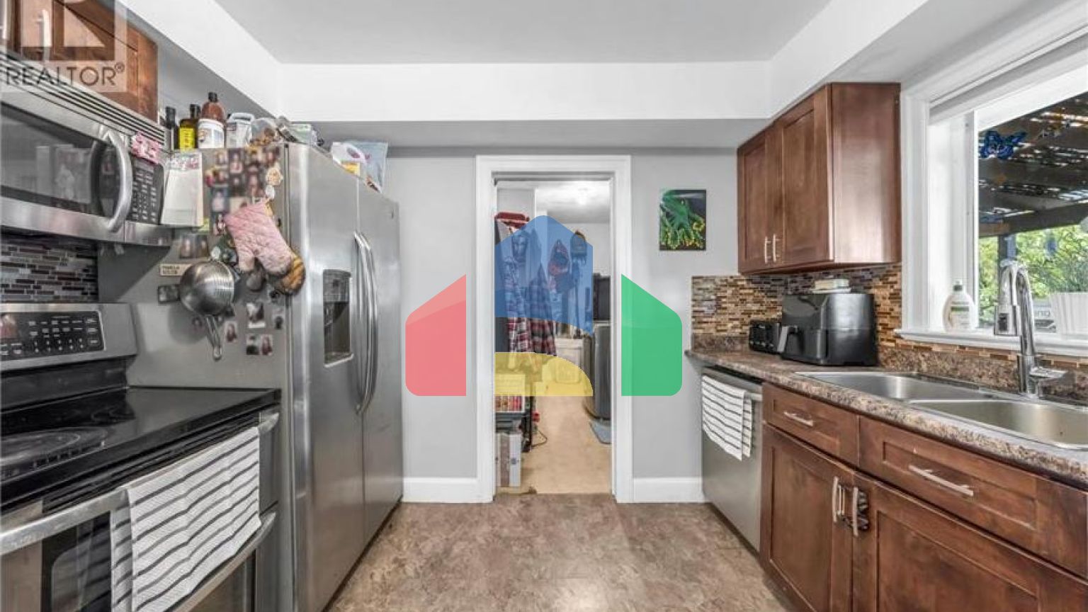 Residential - Single Family Home - Coquitlam, Canada - Canada