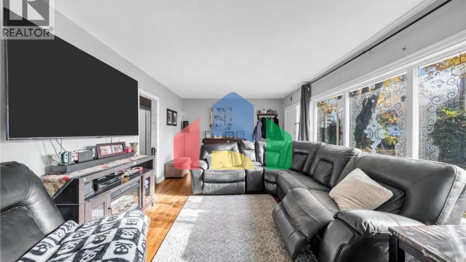 Residential - Single Family Home - Coquitlam, Canada - Canada