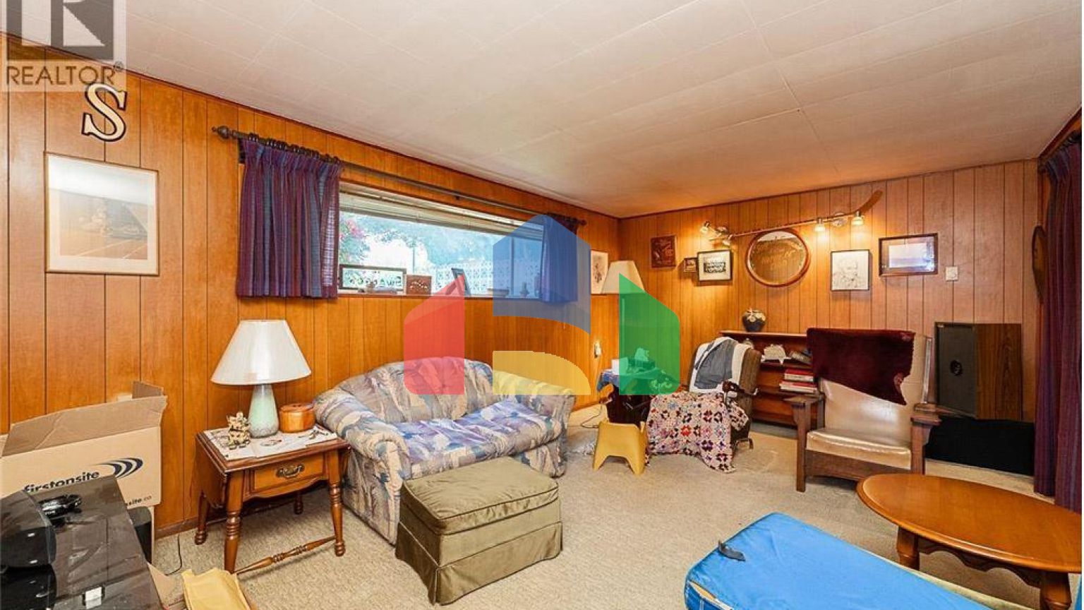 Residential - Single Family Home - Coquitlam, Canada - Canada