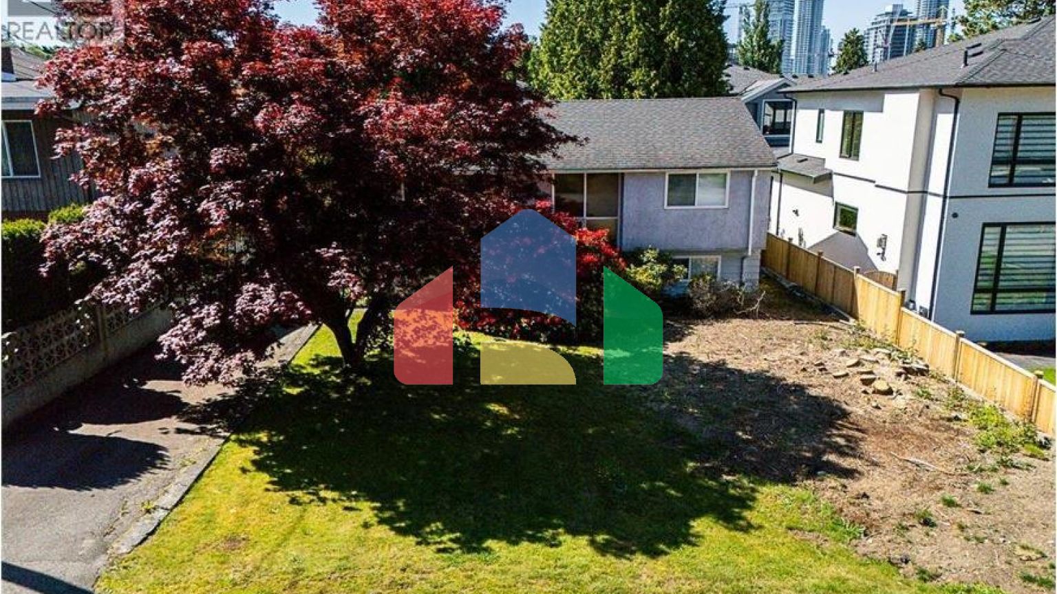 Residential - Single Family Home - Coquitlam, Canada - Canada