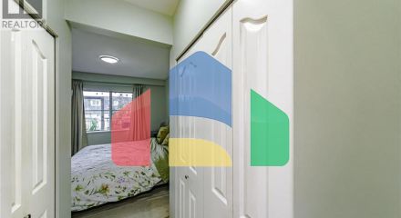 Residential - Single Family Home - Coquitlam, Canada - Canada