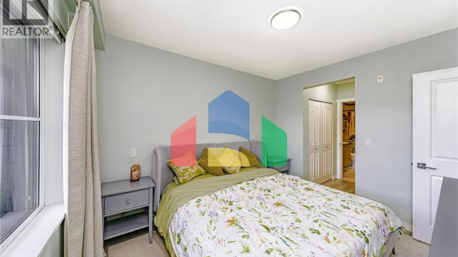 Residential - Single Family Home - Coquitlam, Canada - Canada