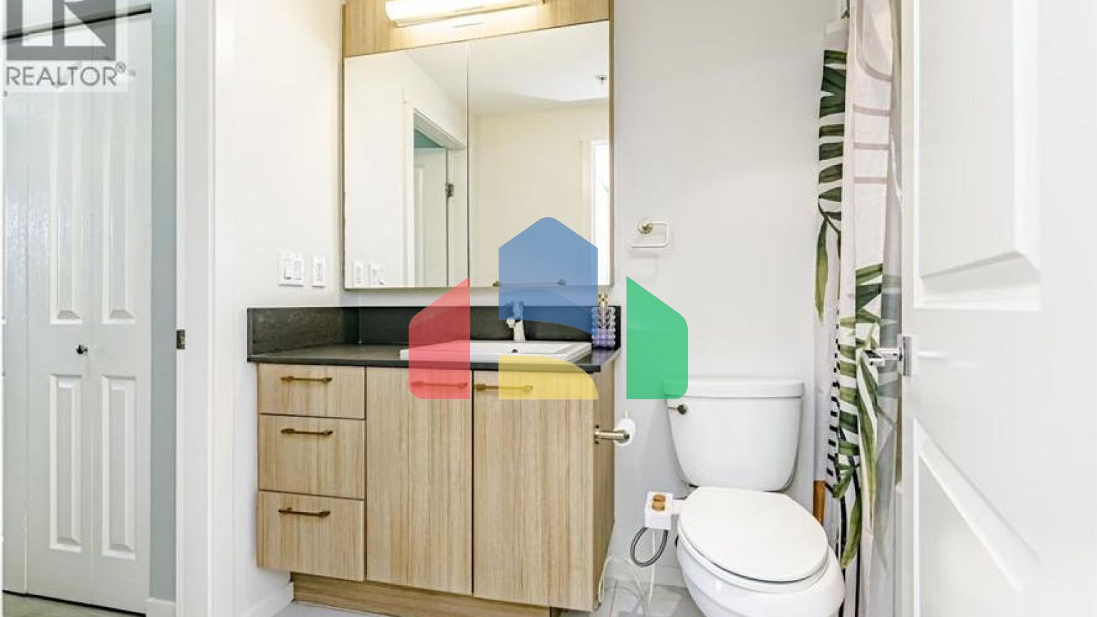 Residential - Single Family Home - Coquitlam, Canada - Canada