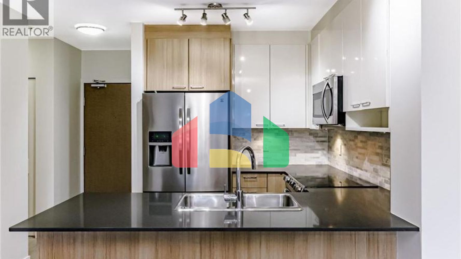 Residential - Single Family Home - Coquitlam, Canada - Canada