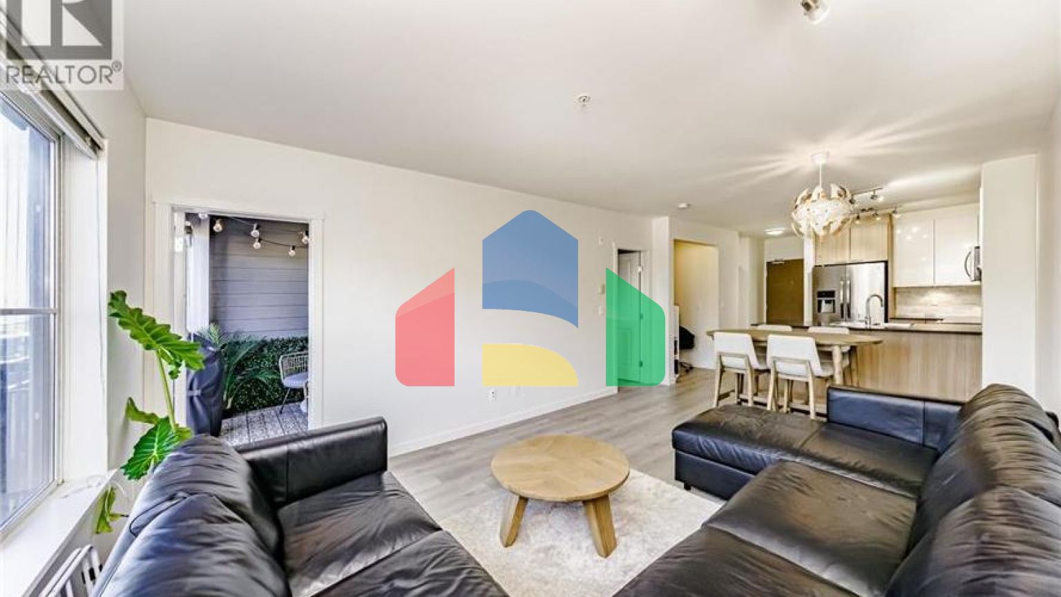 Residential - Single Family Home - Coquitlam, Canada - Canada