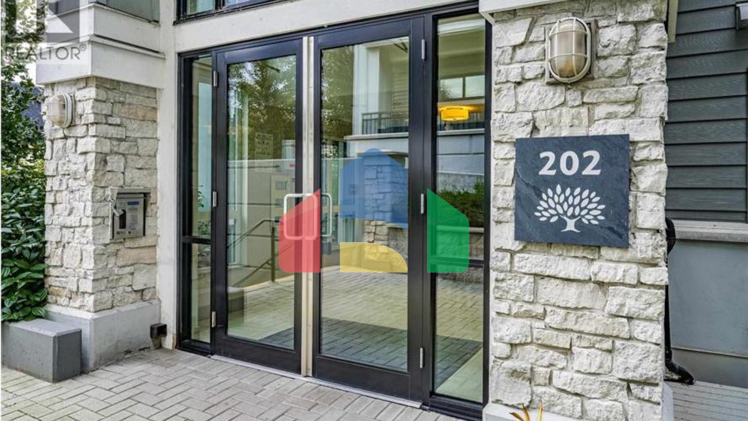 Residential - Single Family Home - Coquitlam, Canada - Canada