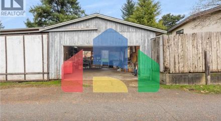 Residential - Single Family Home - Coquitlam, Canada - Canada