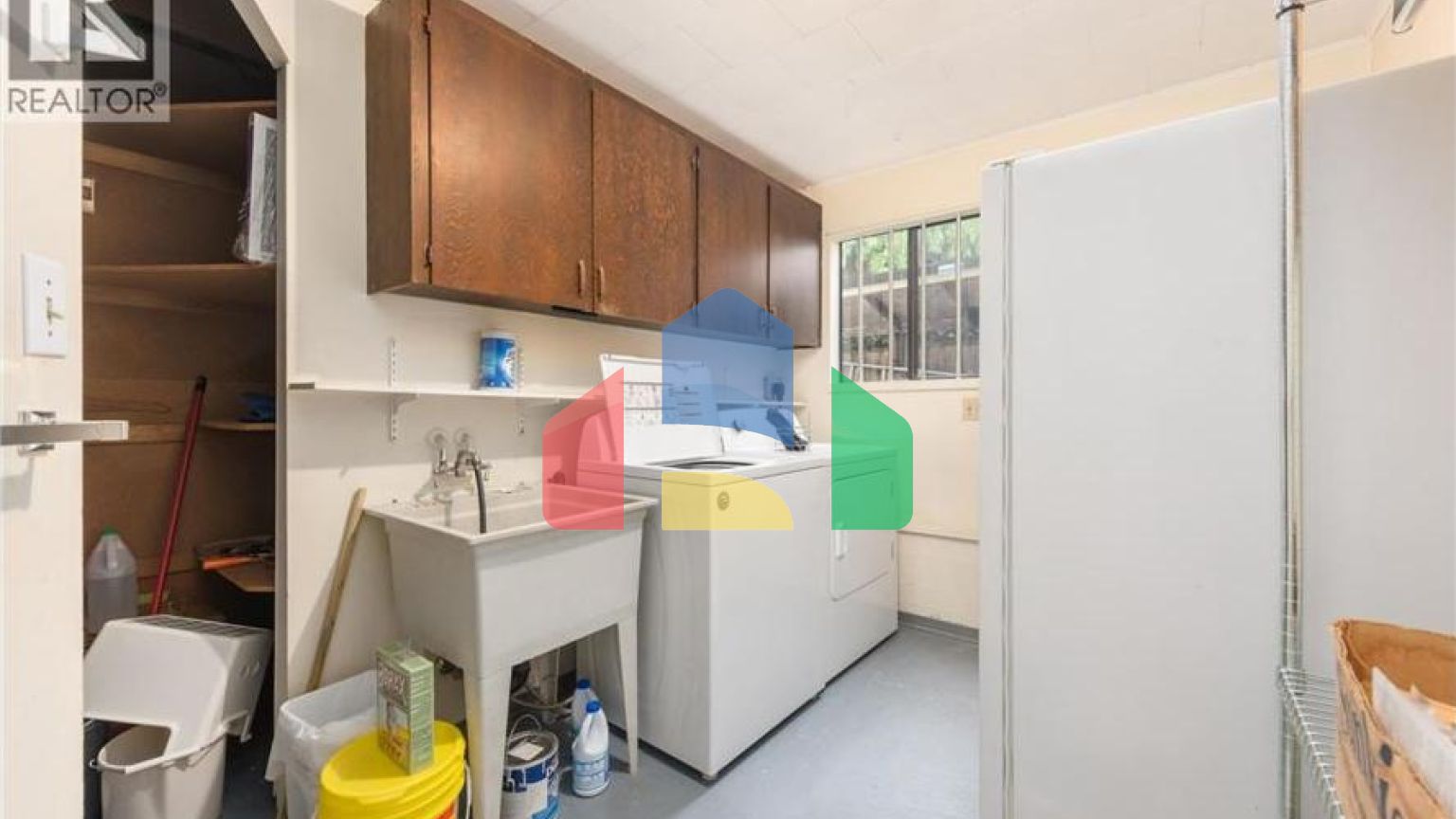 Residential - Single Family Home - Coquitlam, Canada - Canada