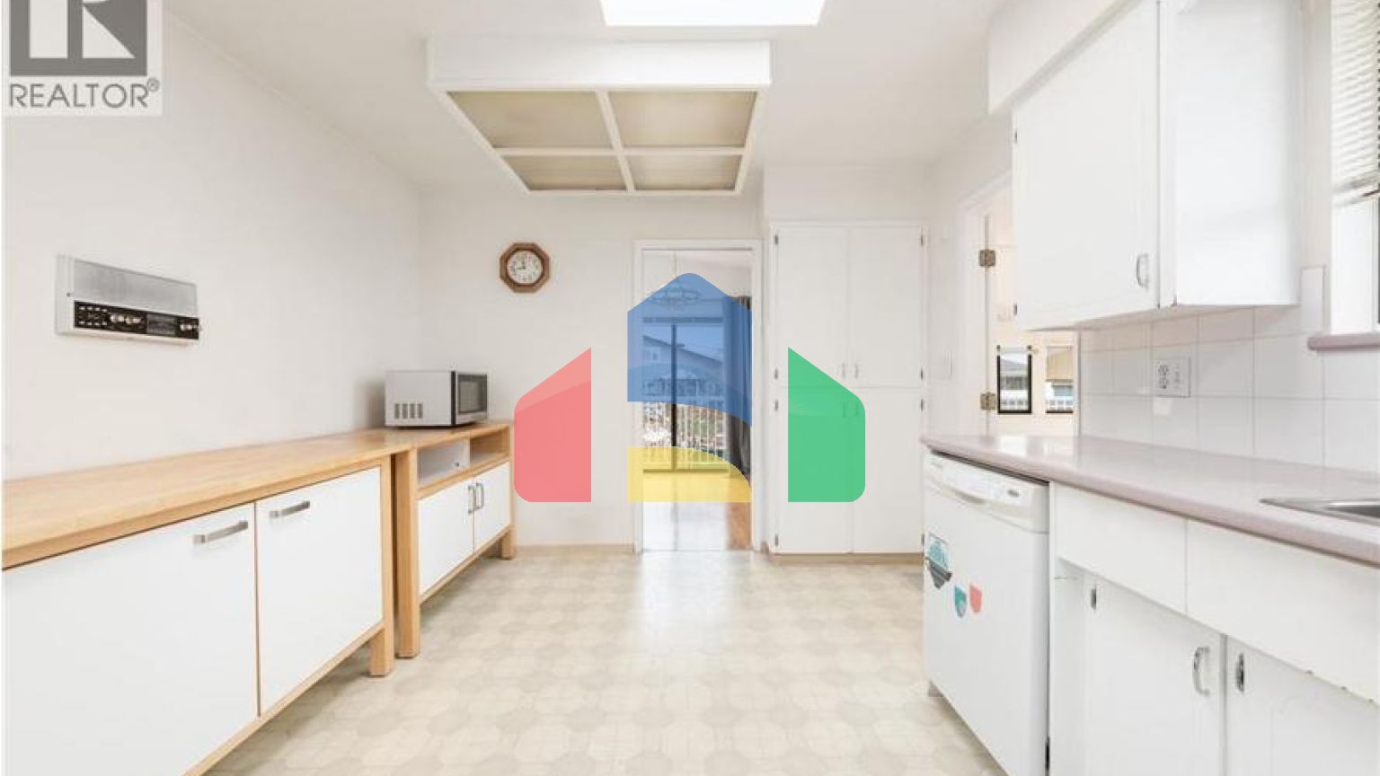 Residential - Single Family Home - Coquitlam, Canada - Canada