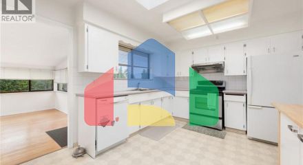 Residential - Single Family Home - Coquitlam, Canada - Canada