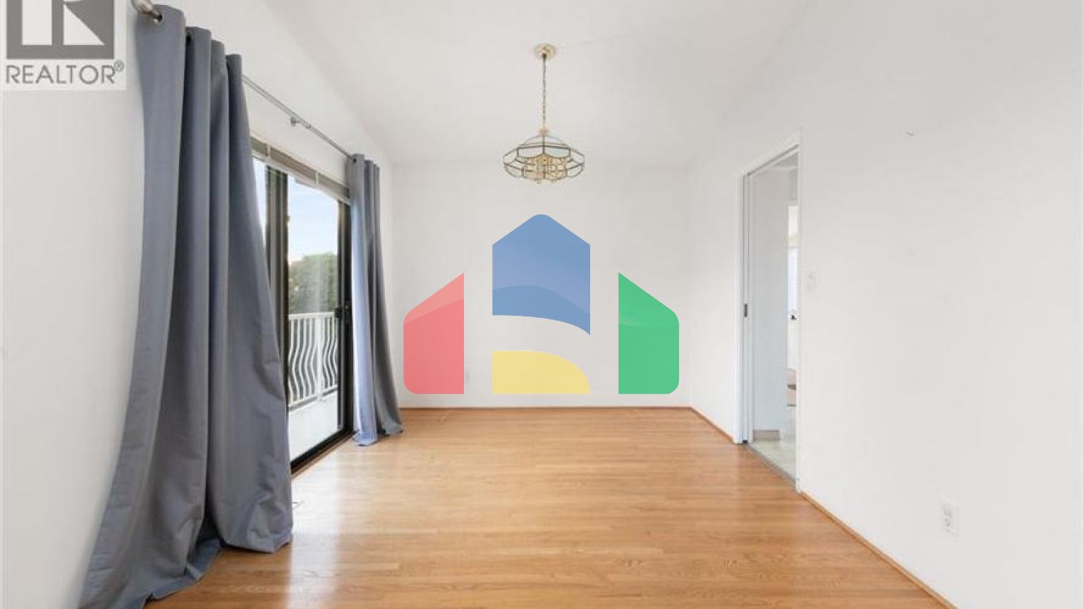 Residential - Single Family Home - Coquitlam, Canada - Canada