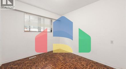 Residential - Single Family Home - Coquitlam, Canada - Canada