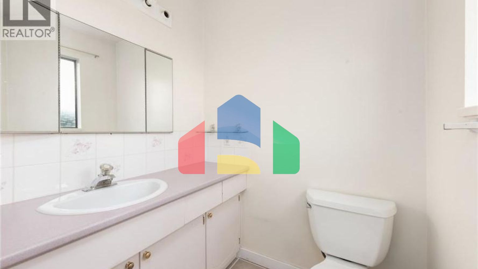 Residential - Single Family Home - Coquitlam, Canada - Canada