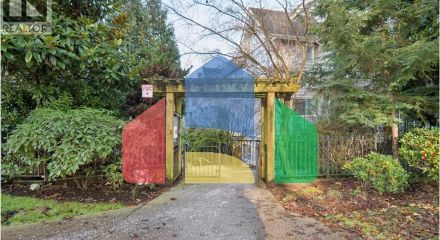 Residential - Townhouse - Coquitlam, Canada - Canada