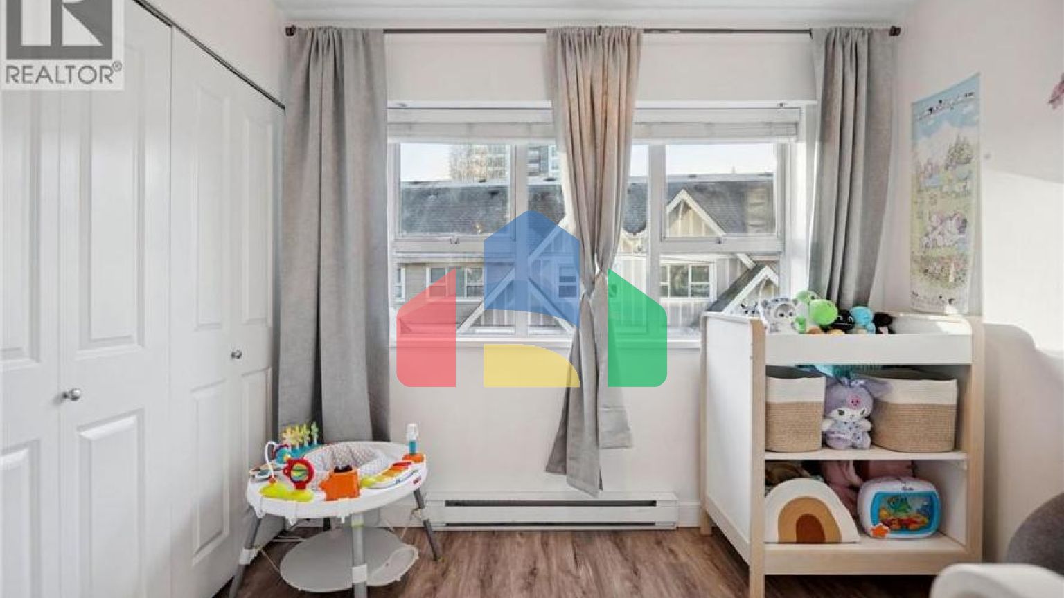 Residential - Townhouse - Coquitlam, Canada - Canada