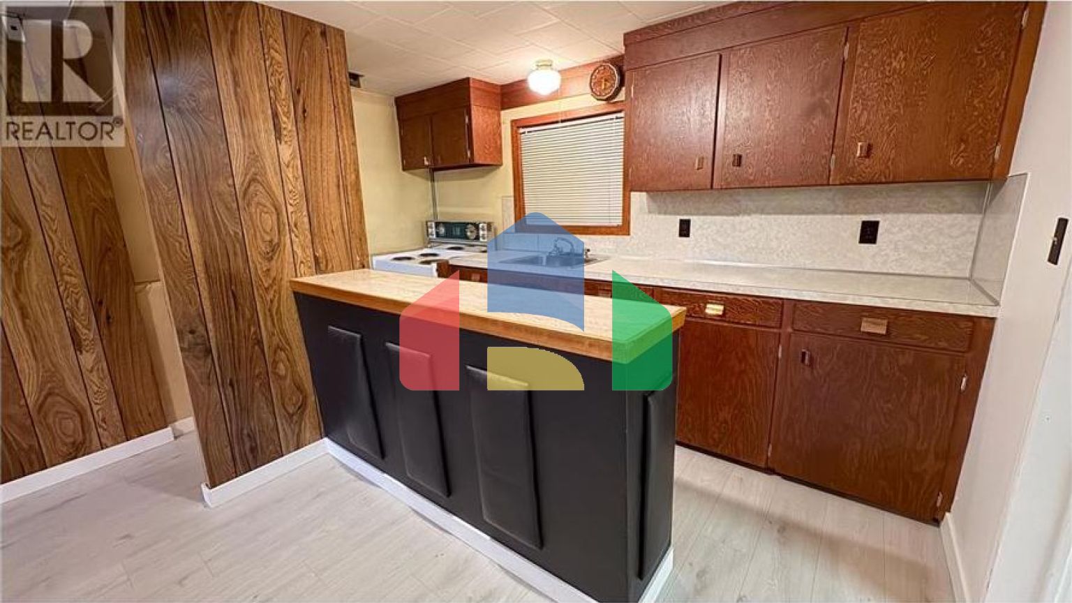 Residential - Single Family Home - Coquitlam, Canada - Canada