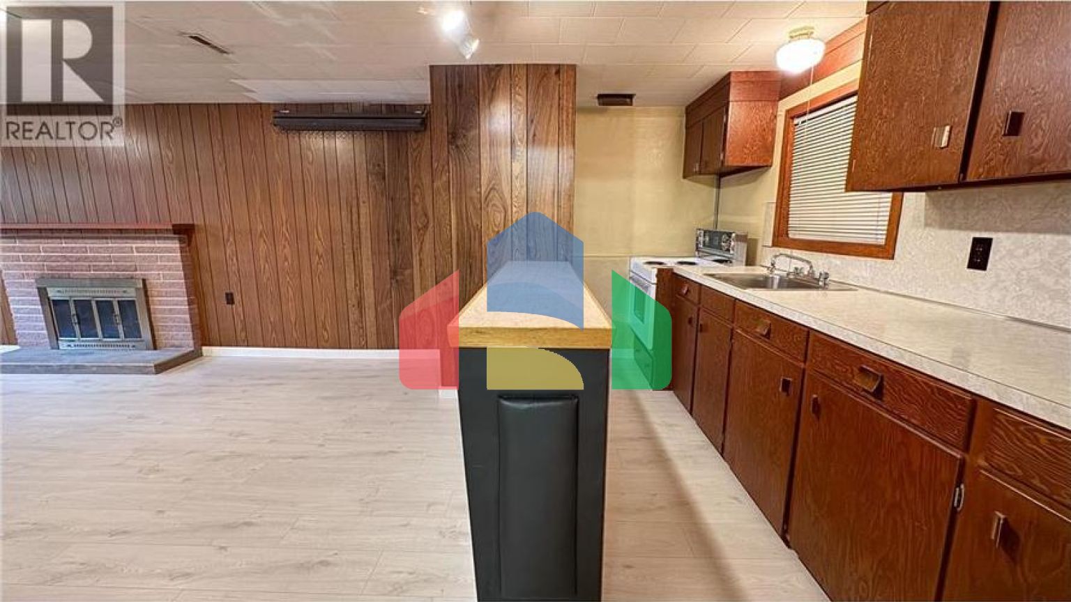 Residential - Single Family Home - Coquitlam, Canada - Canada