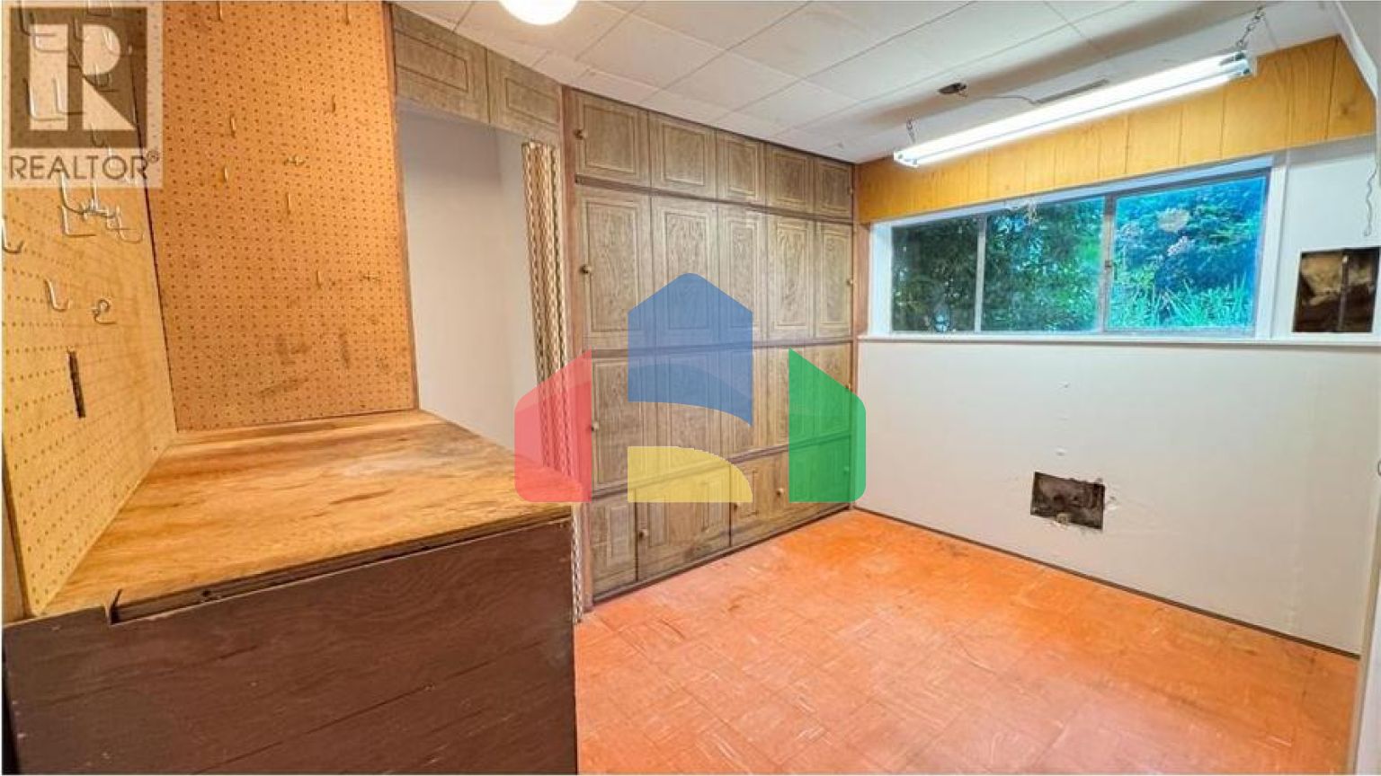 Residential - Single Family Home - Coquitlam, Canada - Canada