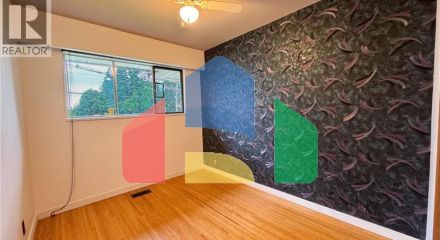 Residential - Single Family Home - Coquitlam, Canada - Canada