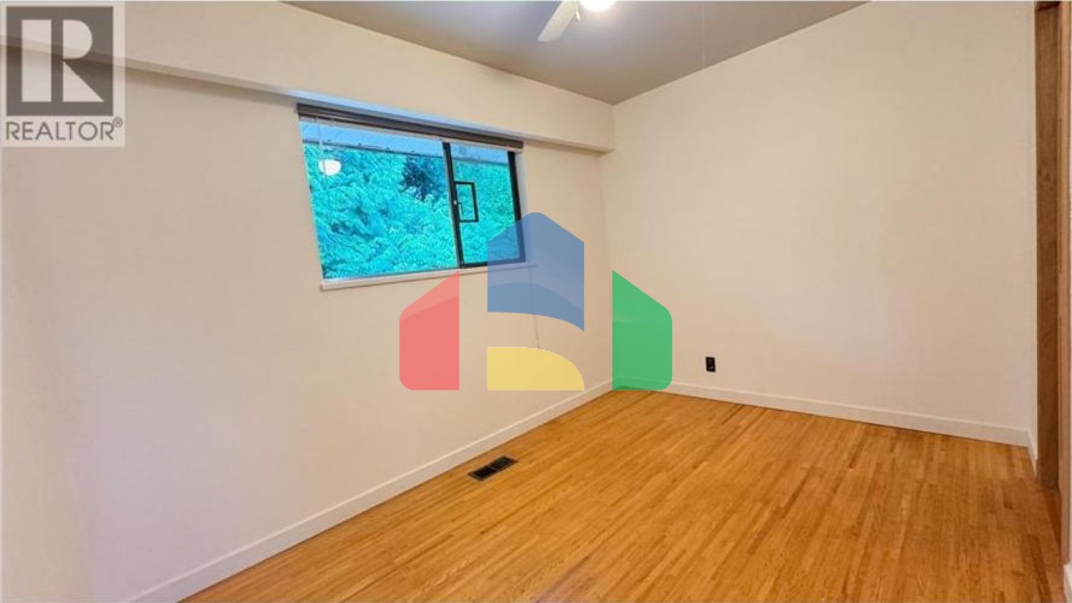 Residential - Single Family Home - Coquitlam, Canada - Canada