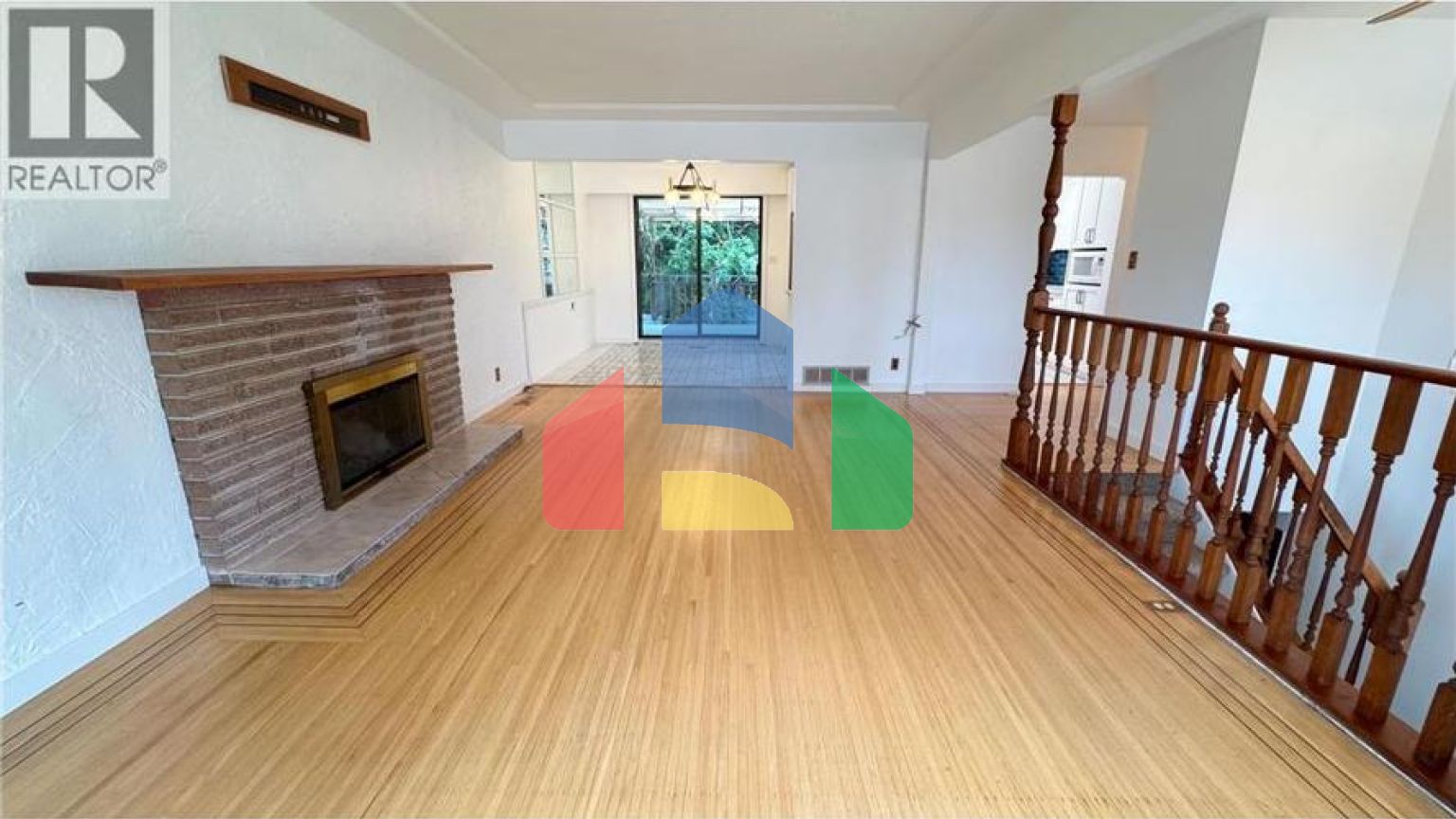 Residential - Single Family Home - Coquitlam, Canada - Canada