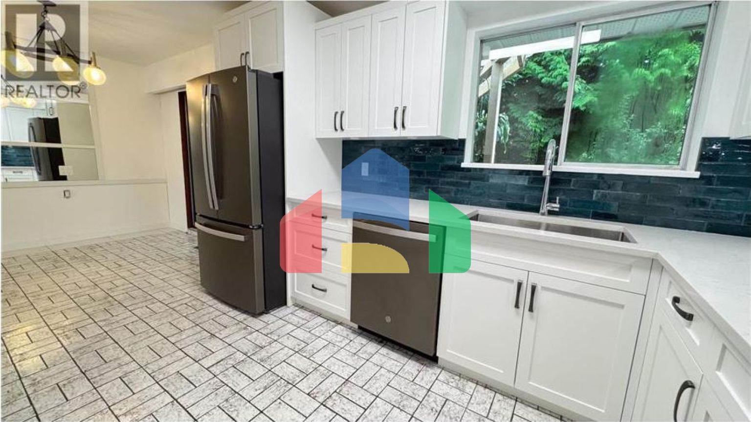 Residential - Single Family Home - Coquitlam, Canada - Canada