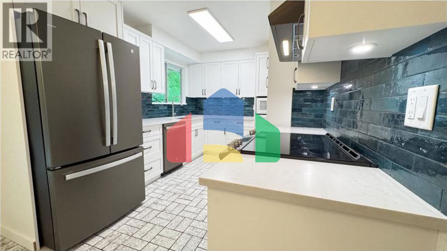 Residential - Single Family Home - Coquitlam, Canada - Canada