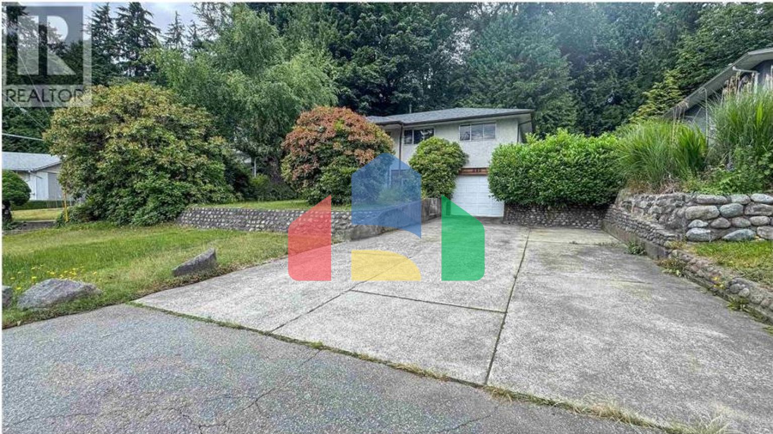 Residential - Single Family Home - Coquitlam, Canada - Canada