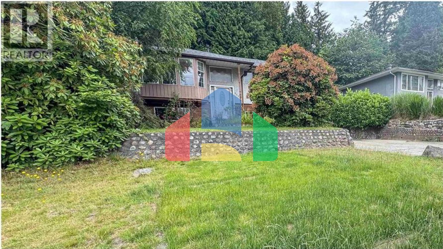 Residential - Single Family Home - Coquitlam, Canada - Canada