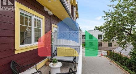 Residential - Townhouse - Coquitlam, Canada - Canada