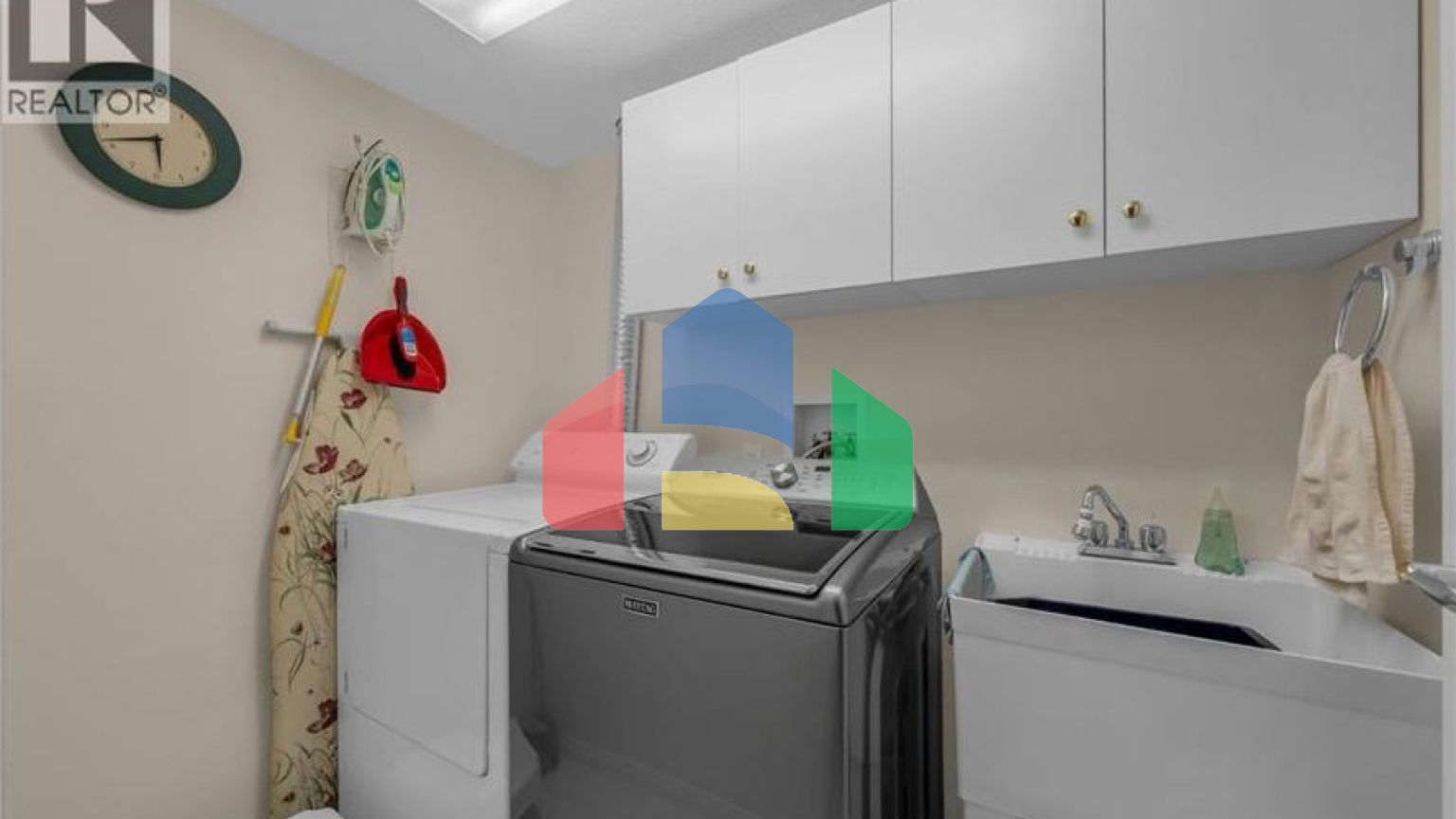 Residential - Single Family Home - Coquitlam, Canada - Canada