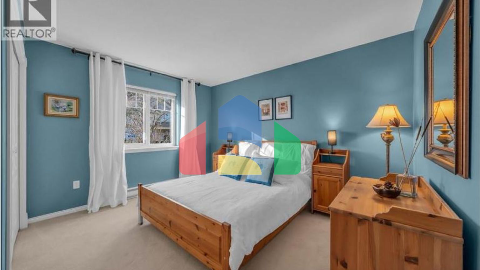 Residential - Single Family Home - Coquitlam, Canada - Canada