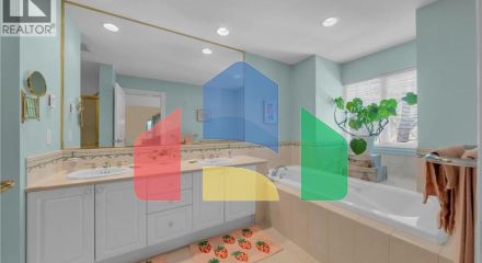 Residential - Single Family Home - Coquitlam, Canada - Canada