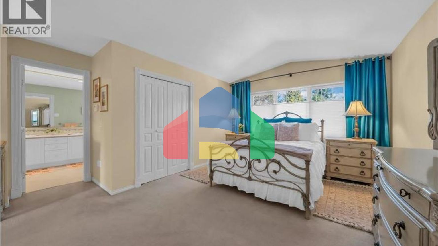 Residential - Single Family Home - Coquitlam, Canada - Canada