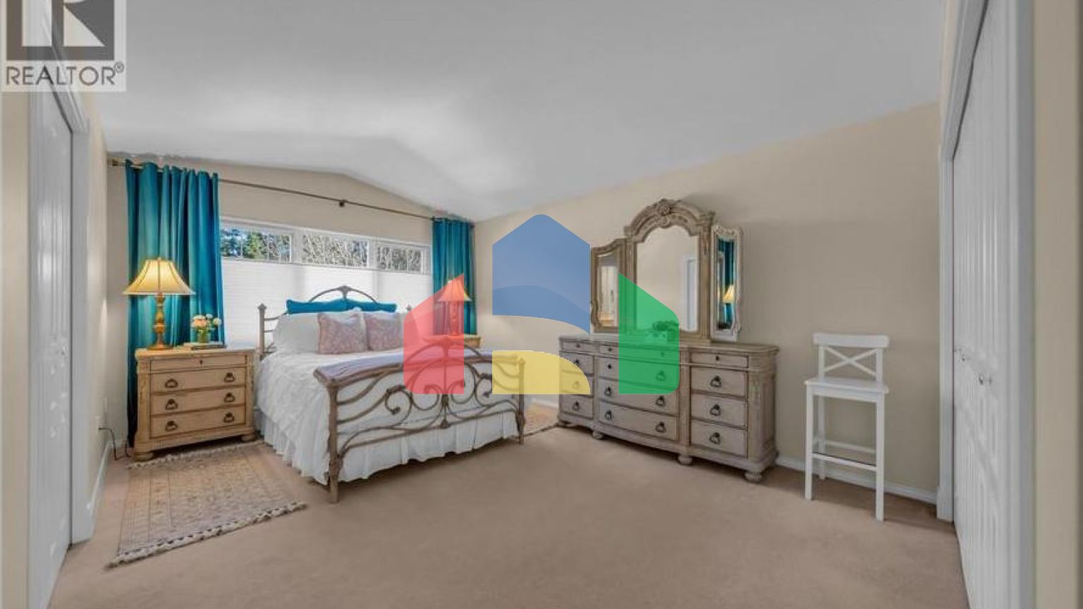 Residential - Single Family Home - Coquitlam, Canada - Canada