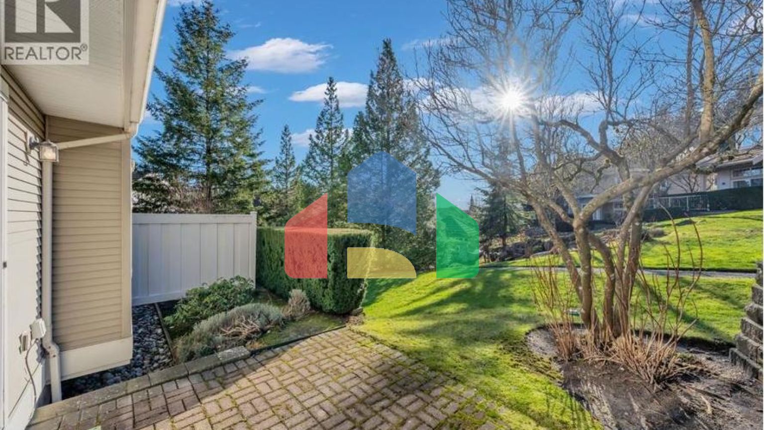 Residential - Single Family Home - Coquitlam, Canada - Canada