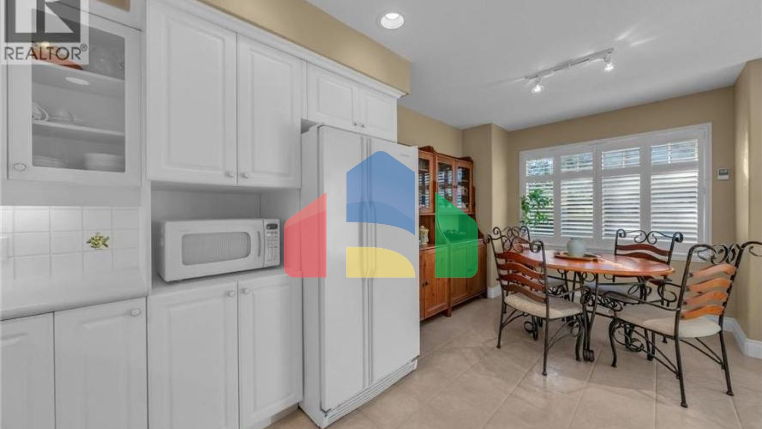 Residential - Single Family Home - Coquitlam, Canada - Canada