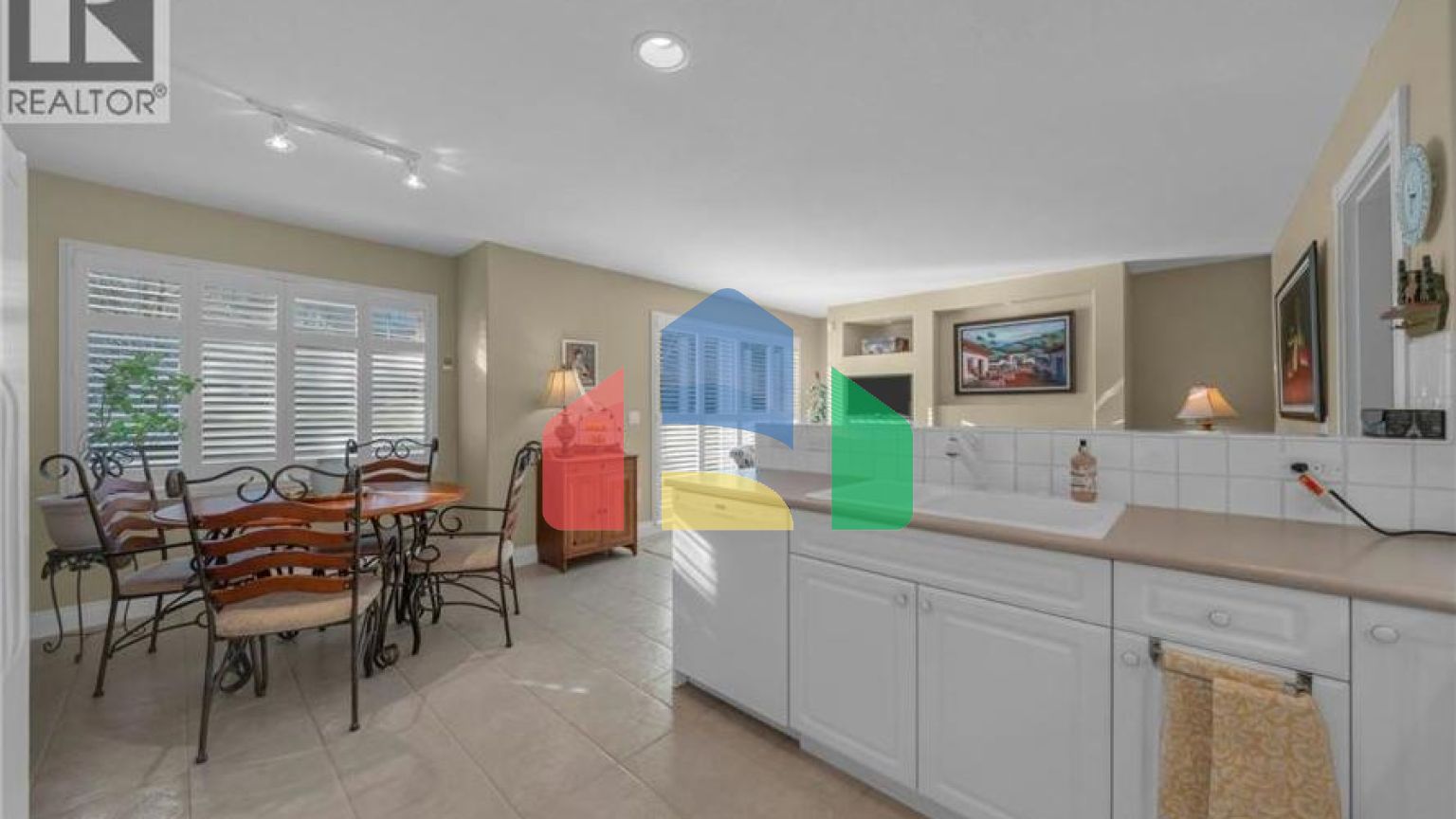 Residential - Single Family Home - Coquitlam, Canada - Canada