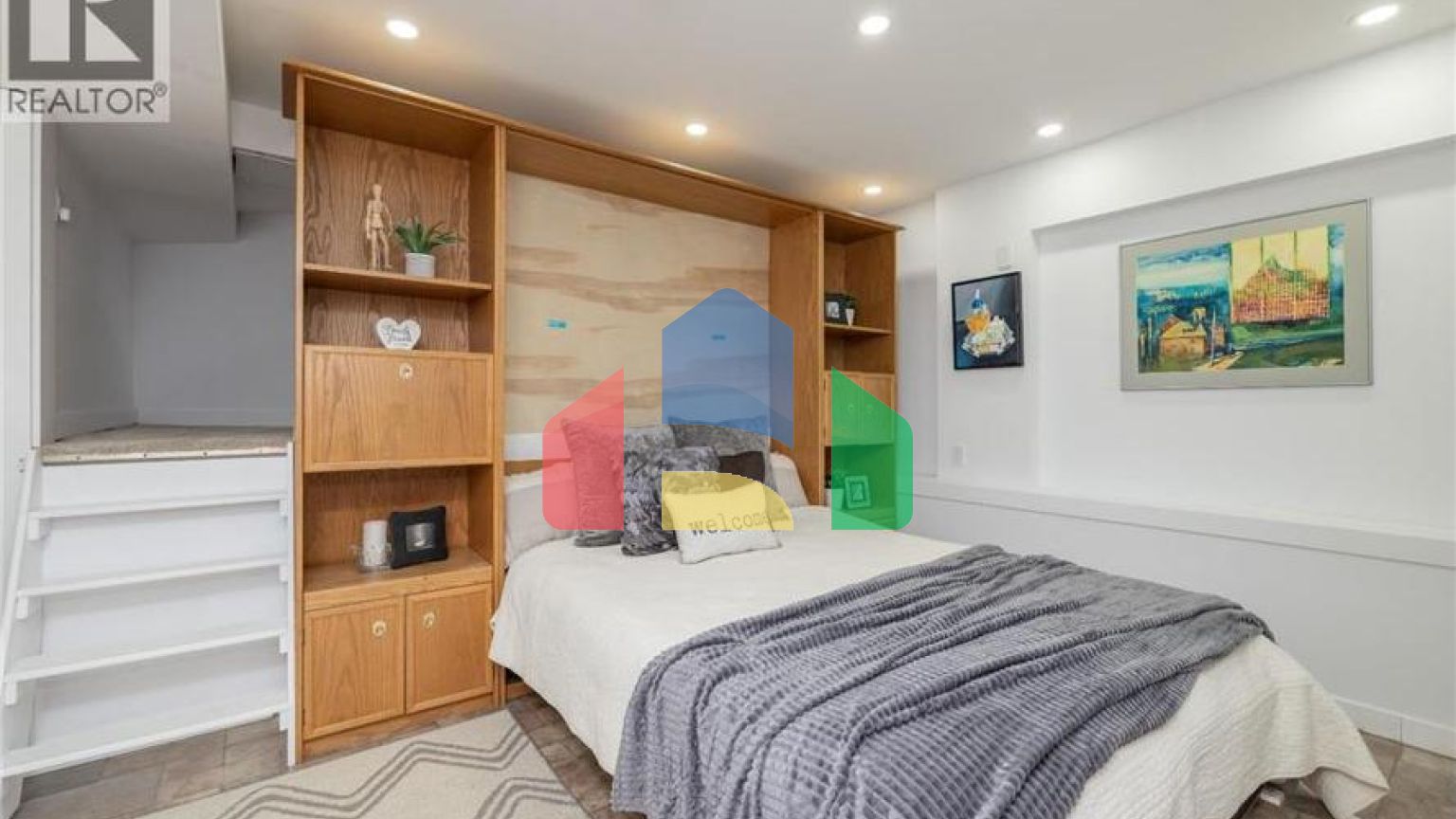 Residential - Single Family Home - Coquitlam, Canada - Canada