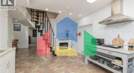 Residential - Single Family Home - Coquitlam, Canada - Canada