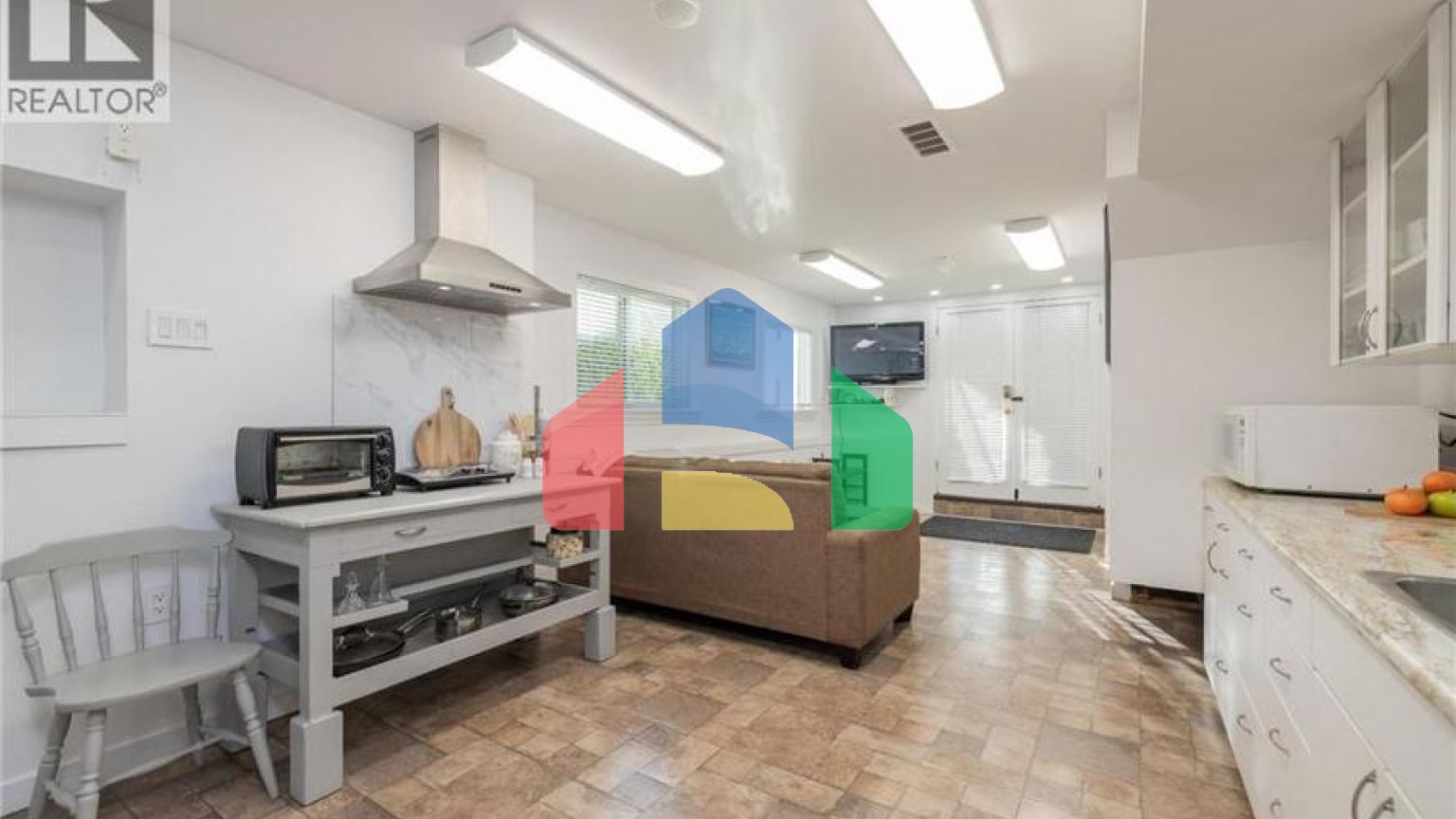 Residential - Single Family Home - Coquitlam, Canada - Canada